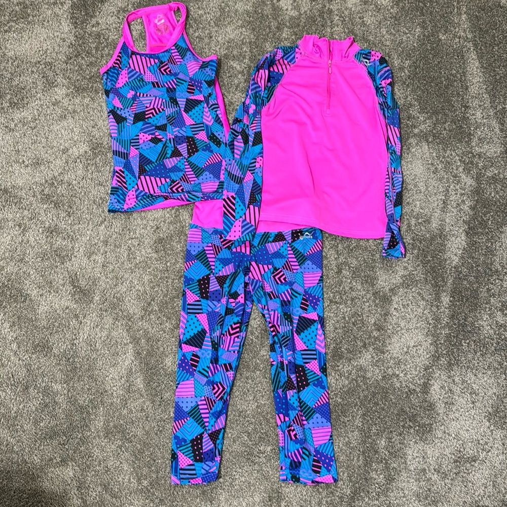 Girls 3 piece athletic set - Watson’s size 10/12 - capris, tank, and 1/4 zip